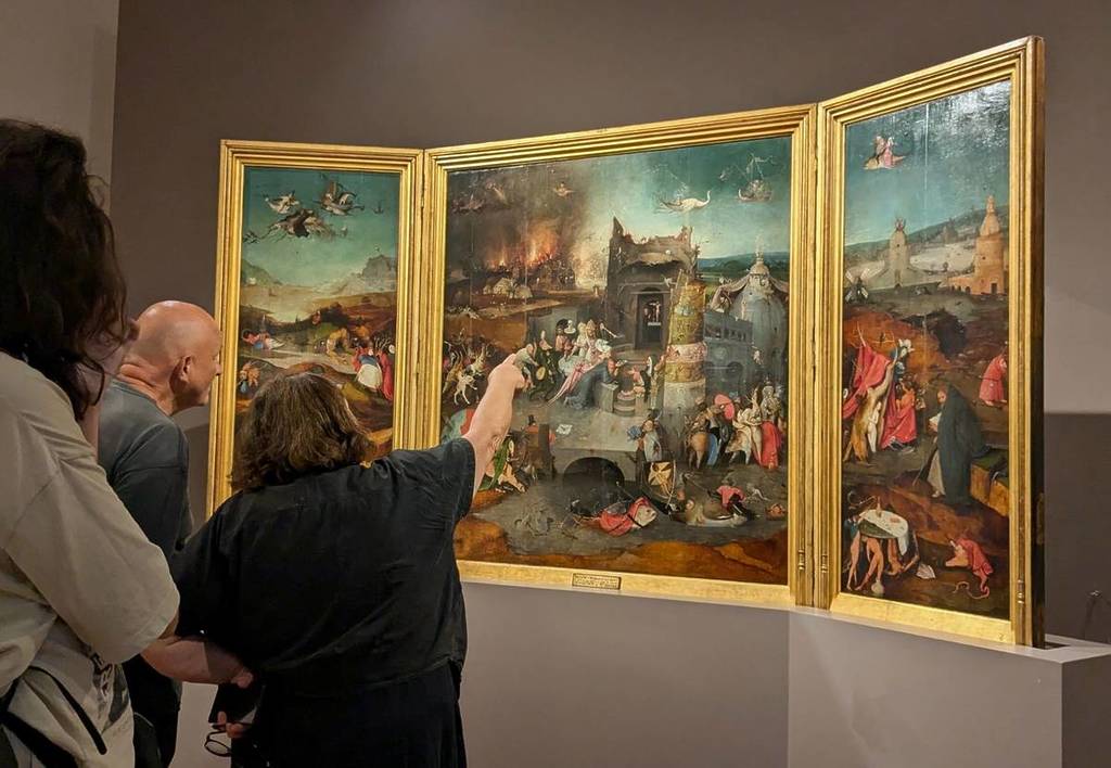 Visitantes do Museu Nacional de Arte Antiga, em Lisboa