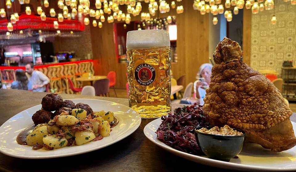 Há três bares na cidade onde vais poder brindar com as seis cervejas oficiais da festa de Munique