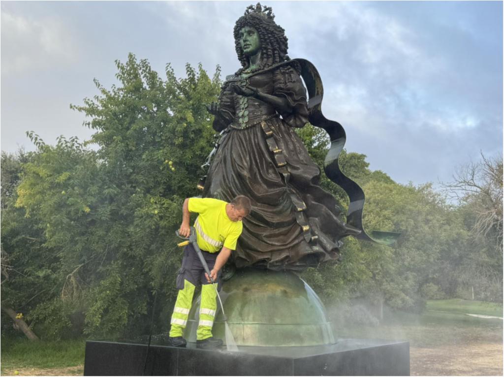 Recuperação da Estátua da rainha Catarina de Bragança
