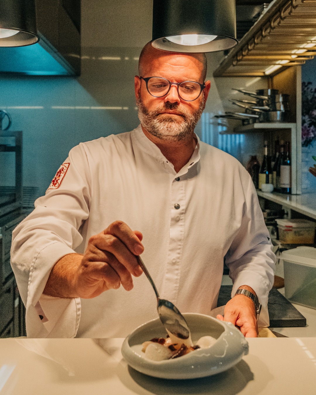 Chef Miguel Laffan no restaurante Intemporal