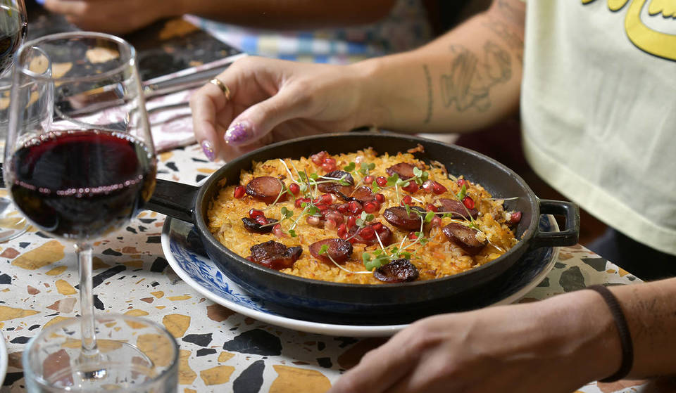 Uno dei più bei ristoranti di Lisbona propone nuovi menu giornalieri a partire da 9,50 euro, con un piatto diverso (e delizioso) ogni giorno.