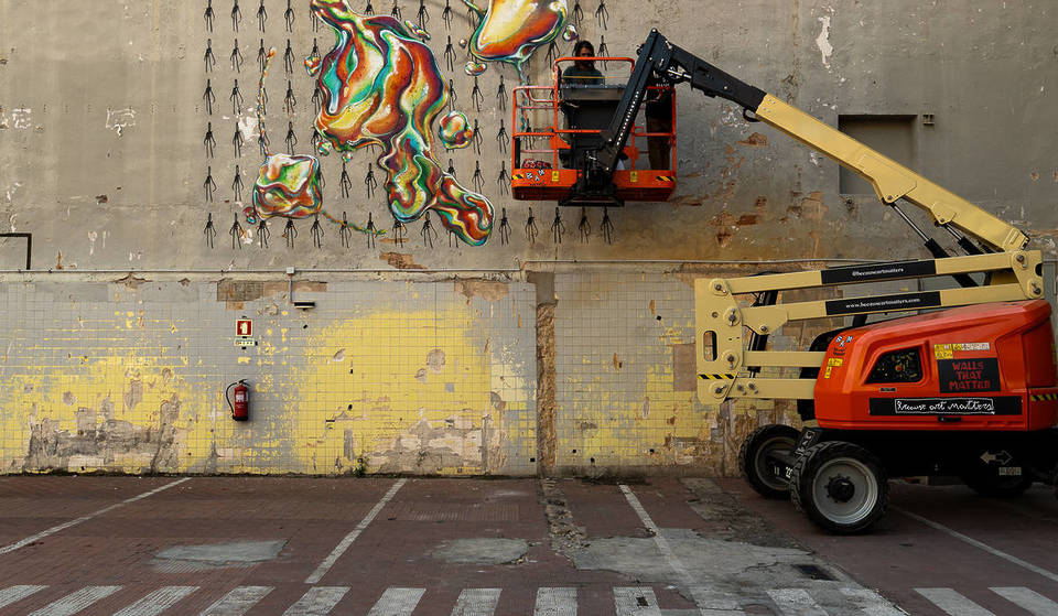 A new open-air art gallery is being created at 8 Marvila, and you can watch the murals being created live