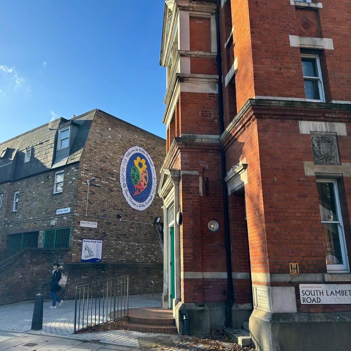 mural português no bairro londrino de Little Portugal