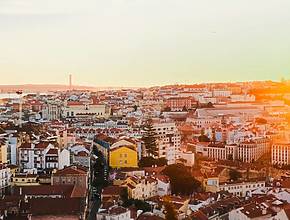 É pior que Madrid e Barcelona: Lisboa destina a maior percentagem do salário para a habitação na União Europeia