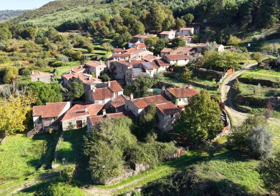 A aldeia histórica de Póvão Dão está à venda em Portugal