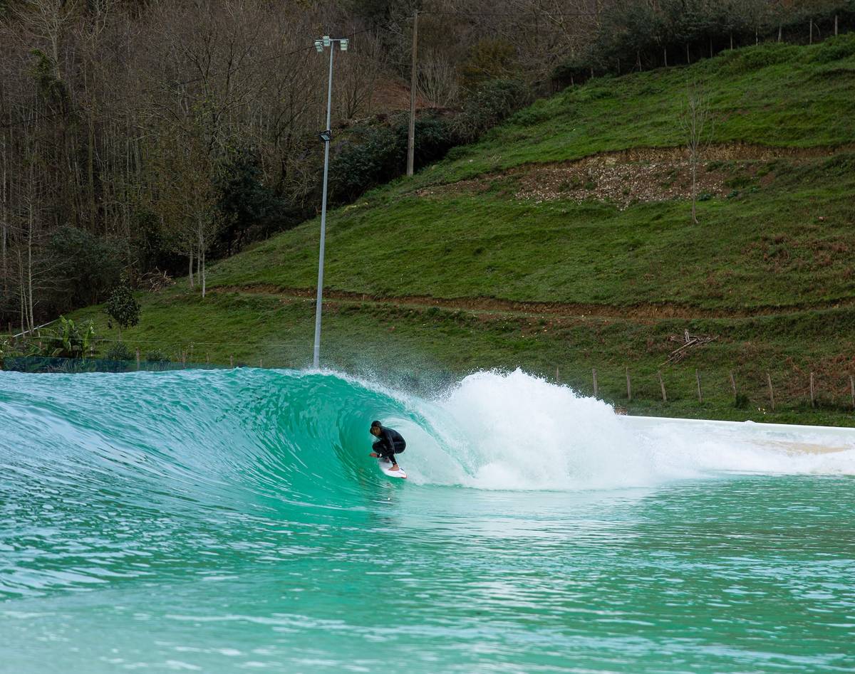 Kanoa Igarashi, um dos surfistas do Top 7 da WSL - World Surf League