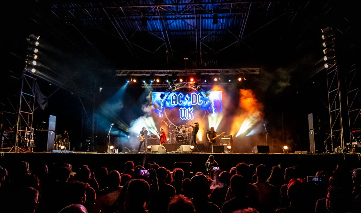 concertos e público do festival lendas do rock