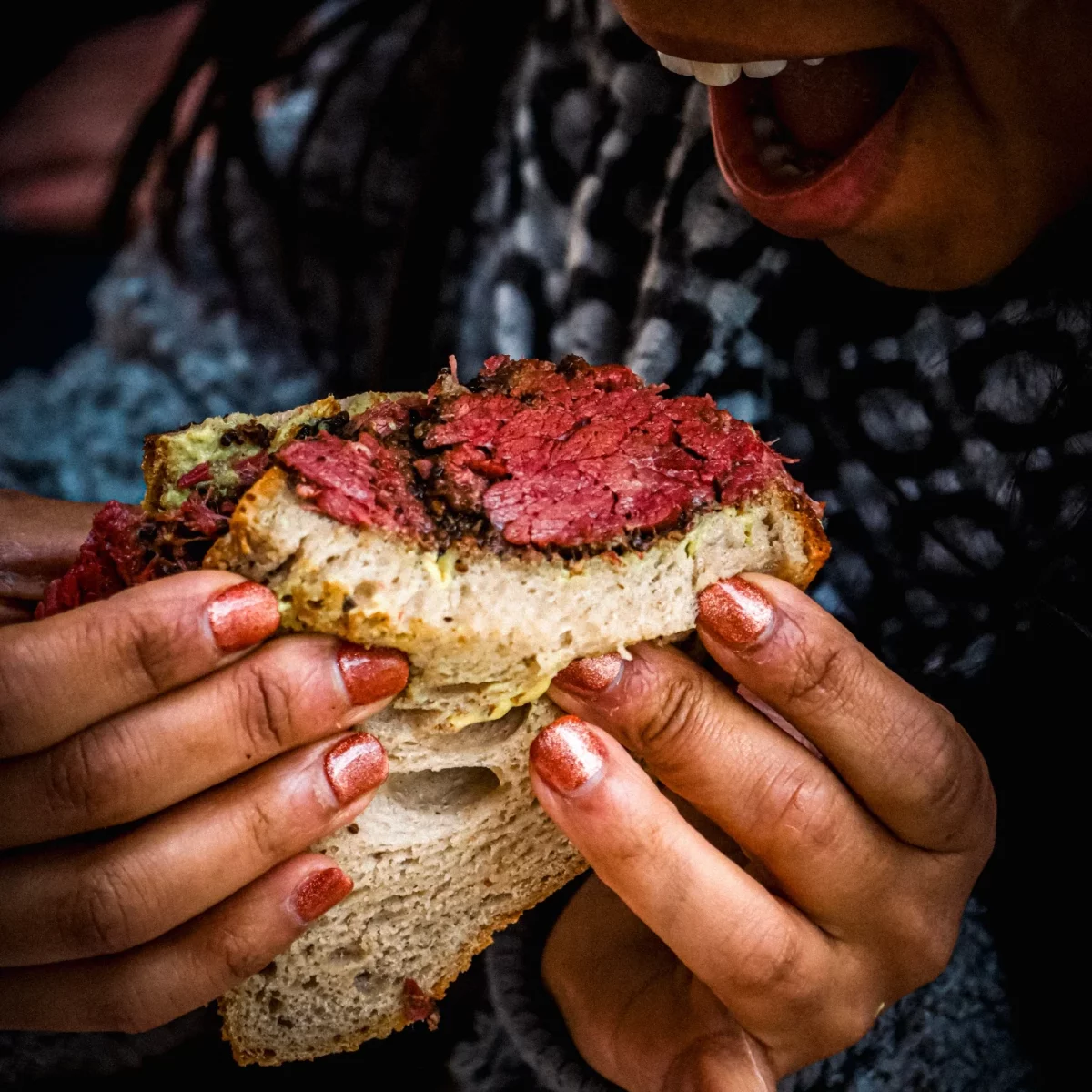 sandes de pastrami na kau pastrami house