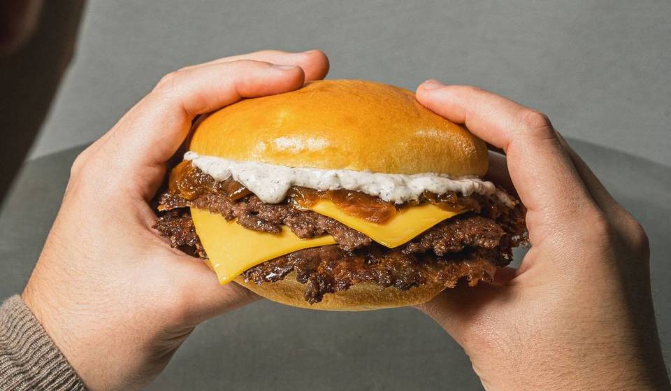 La hamburguesa smash más «viral» de Lisboa ahora tiene una edición limitada: cuesta 12,90 € y tiene un ingrediente exclusivo.
