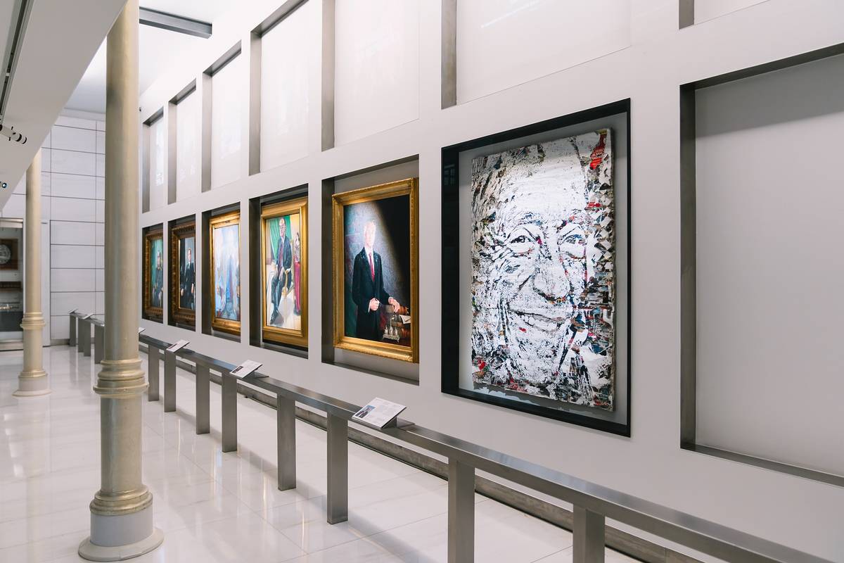 El retrato oficial del presidente de la República Marcelo Rebelo de ...