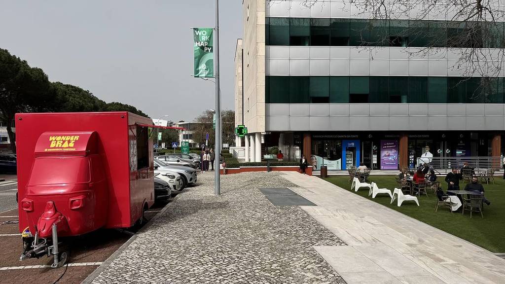 experience at the Wonder Braz food truck