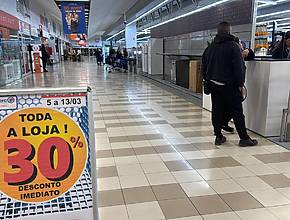 Supermercado E.Leclerc vai fechar e até 13 de março está a vender tudo com 30% desconto (em toda a loja)