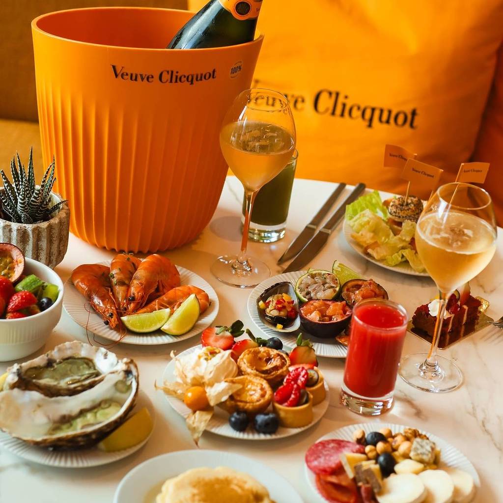 Bubbly Brunch con Veuve Clicquot