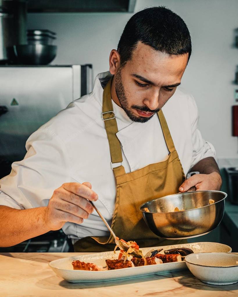 Küchenchef des Restaurants Meia Casca bei der Gastronomischen Oktopus-Woche in Lourinhã