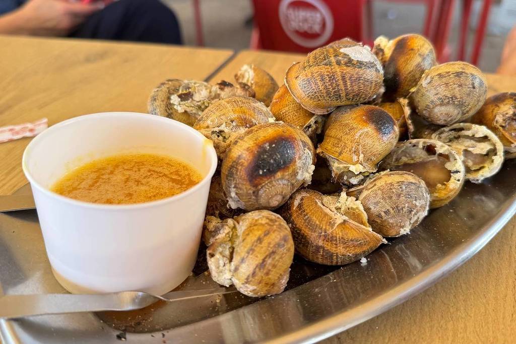 Caracoletas assadas na tasca do pratas