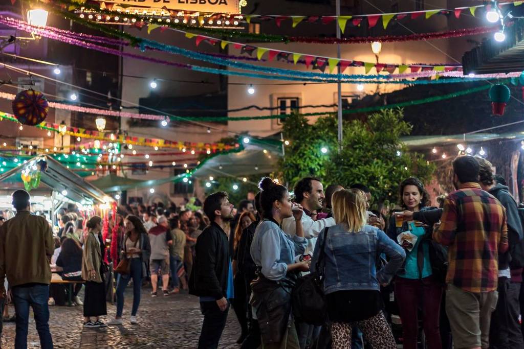 há muitos arraiais em lisboa para celebrar os santos populares