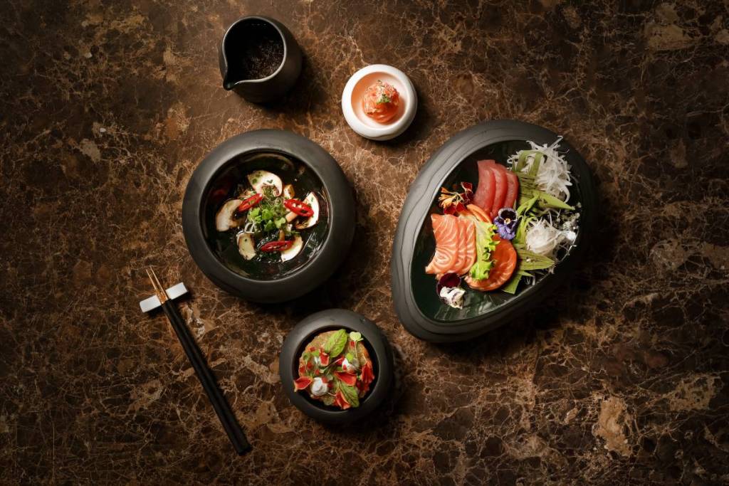 menu sushi no restaurante akla no intercontinental lisbon