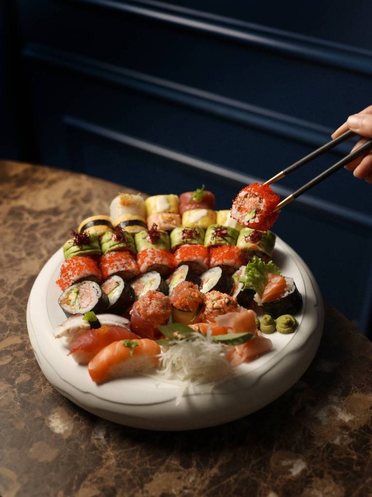 menu sushi no restaurante akla no intercontinental lisbon 