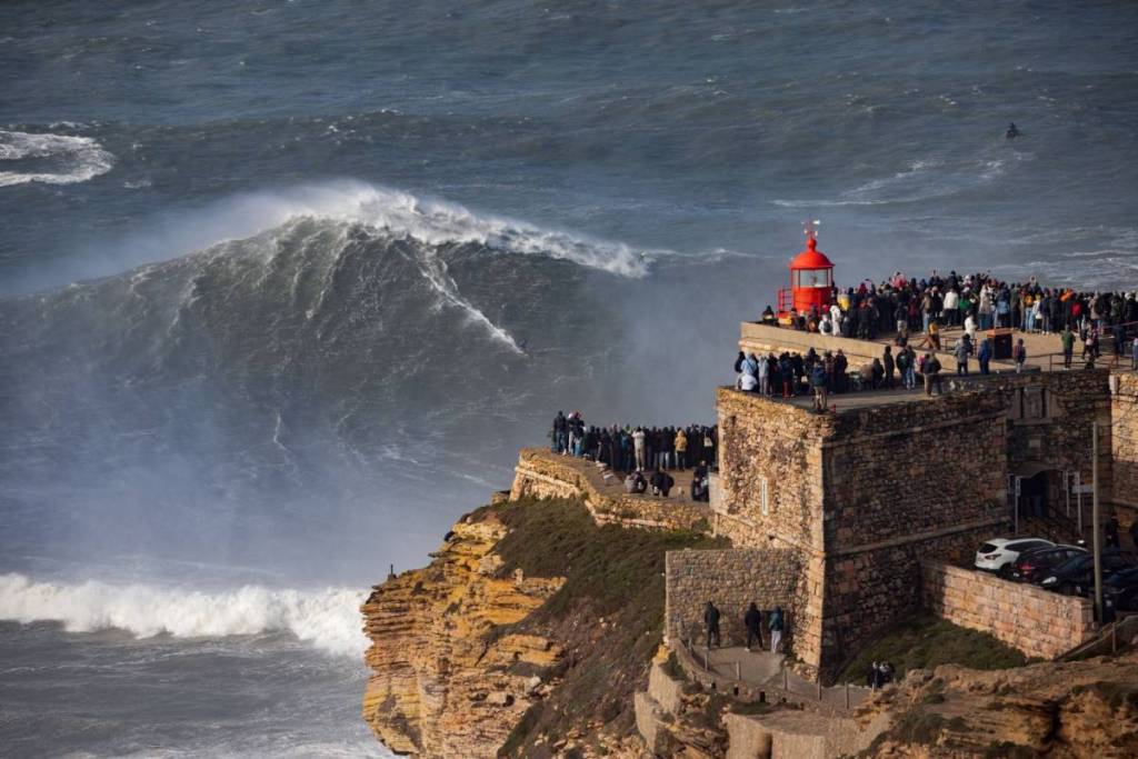 Nazaré est un incontournable de tout itinéraire dédié au surf