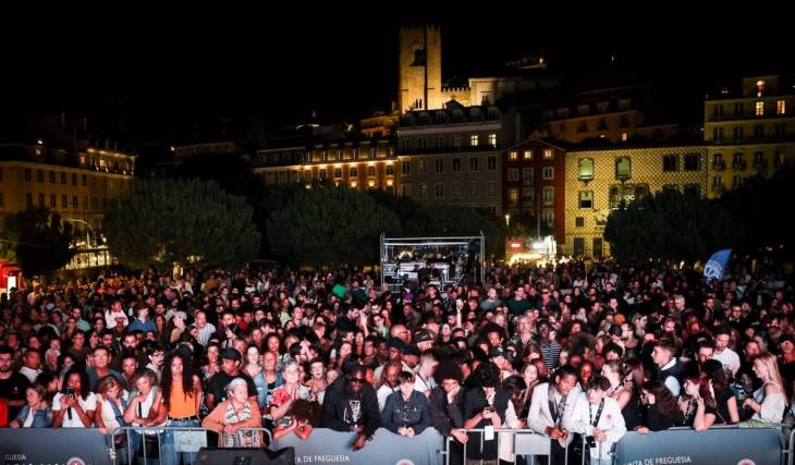 O Campo das Cebolas ganha nova vida no final do verão: o festival renascido que traz Pedro Abrunhosa e Ana Bacalhau para duas noites gratuitas à beira-rio