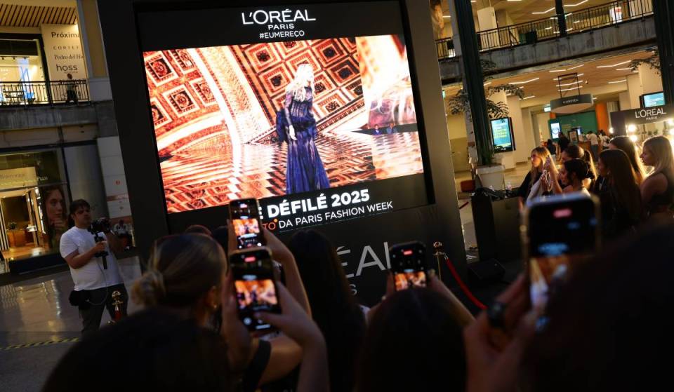 De Paris para a Praça Central do Colombo. O desfile mais icónico da L’Oréal Paris chega a Lisboa com um evento pop-up de experiências gratuitas!