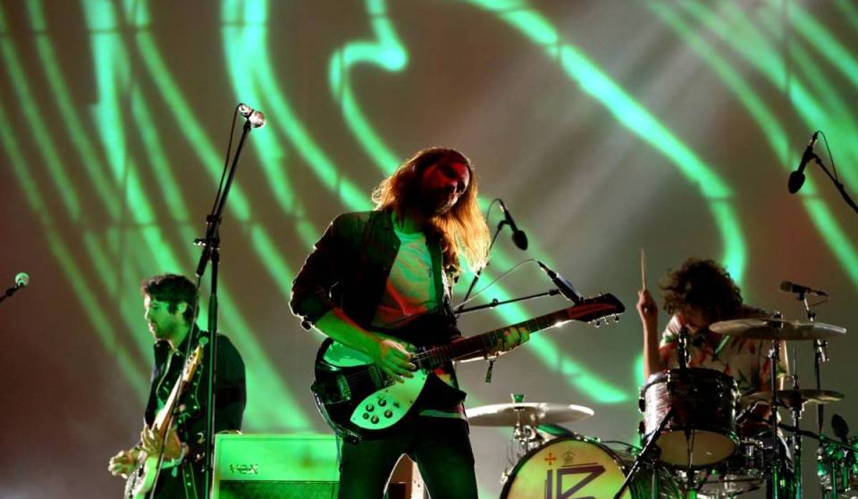 Avec des billets journaliers à partir de 89 €, l’emblématique festival d’Algés vient de confirmer le retour des légendaires Tame Impala au Portugal en 2027