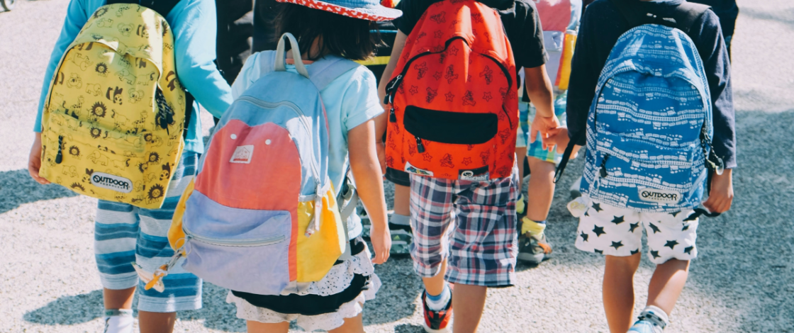 As aulas estão quase a começar: secundário inicia mais tarde e novo calendário escolar traz quatro “pontes” oficiais para planeares as tuas férias