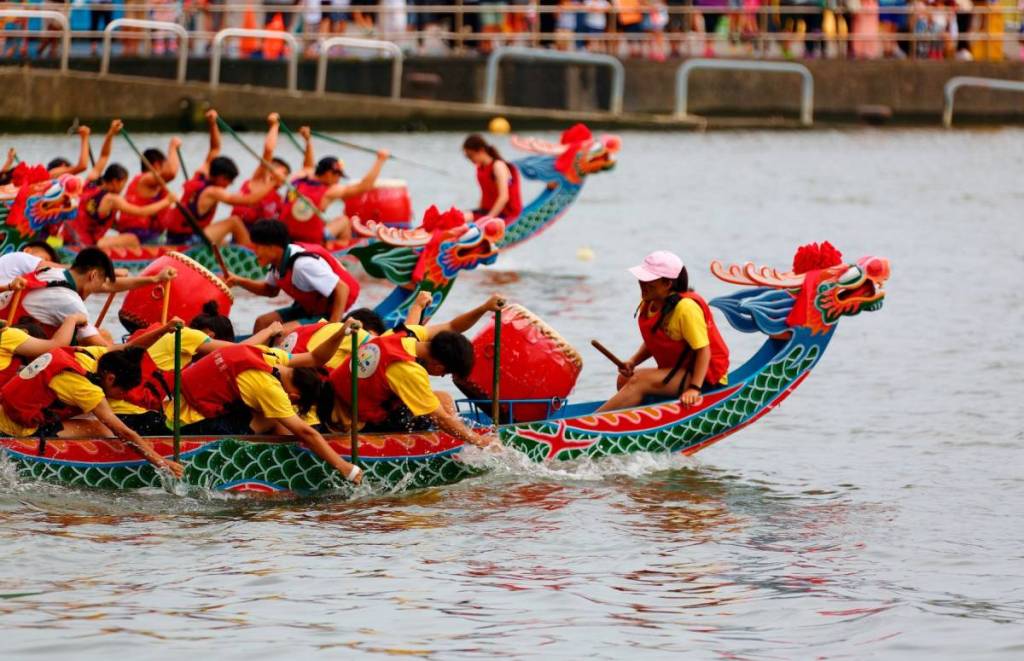 la dragon boat arriva a Lisbona per la prima volta