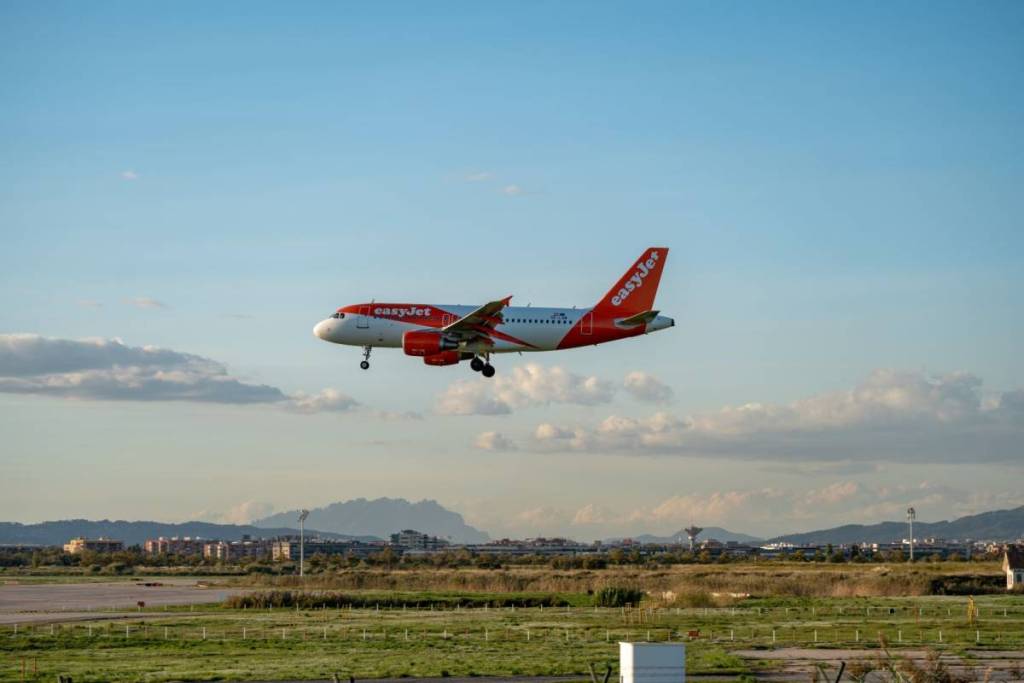 greve da easyjet poderá afetar muitos voos em lisboa, faro e porto