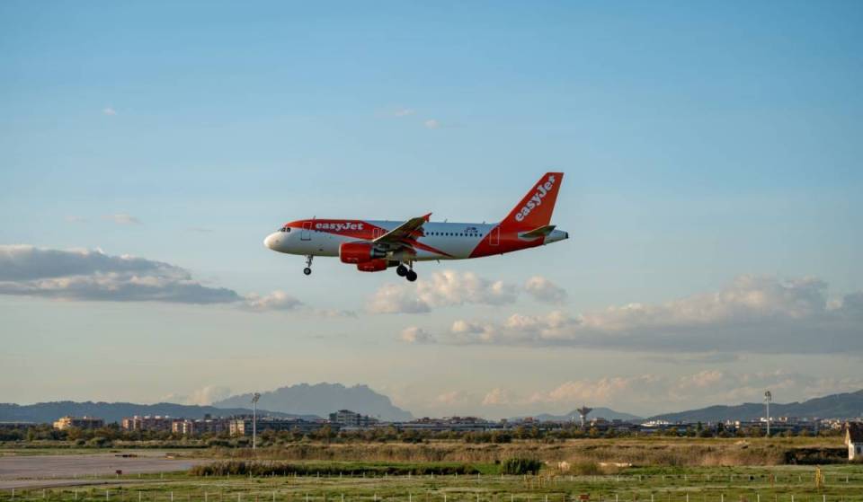 Greve de tripulantes da easyJet poderá afetar centenas de voos com partida de Lisboa, Porto e Faro em outubro e dezembro