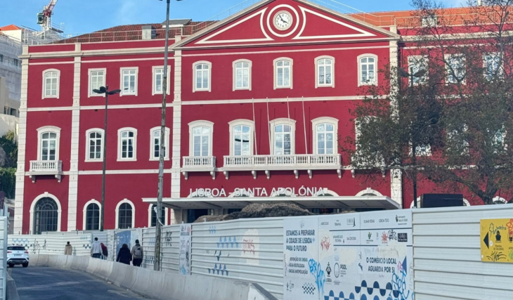 Porque fecha a estação de metro de Santa Apolónia em novembro? O cruzamento com 
