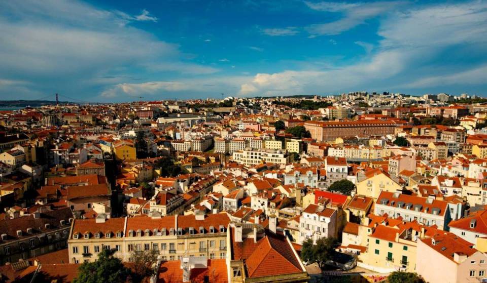 Lisboa deverá chegar aos 31 °C esta sexta-feira, mais de 8 graus acima da média de outubro; o fim de semana será mais fresco e com pouca probabilidade de chuva