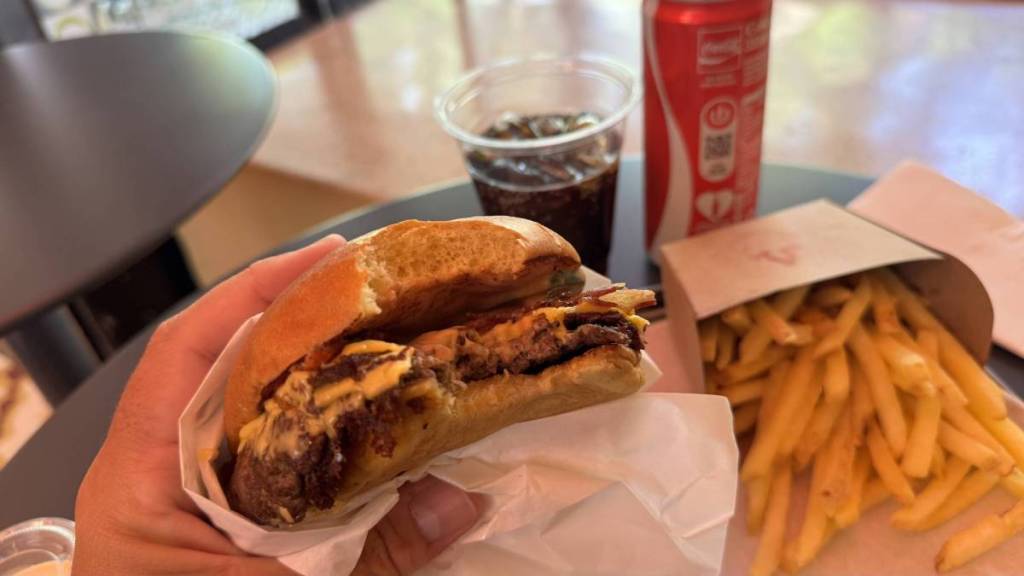 smash burger spunky bacon au fast-food Feisty