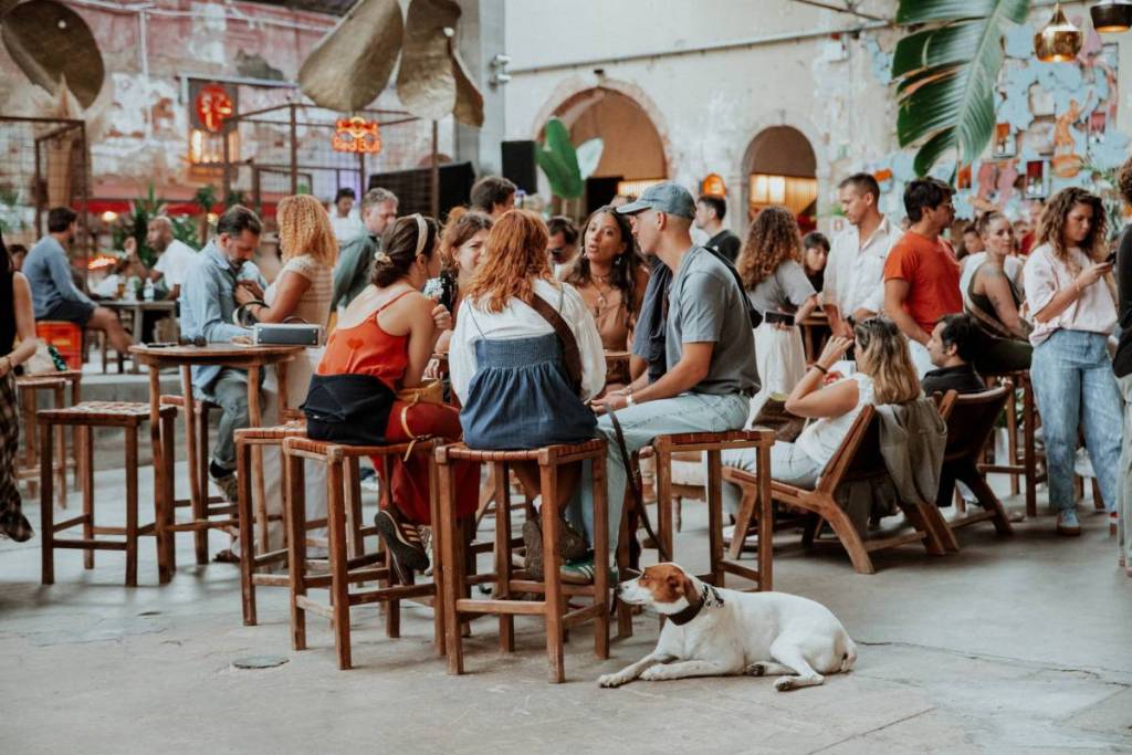 persone al mercato dell’8 Marvila