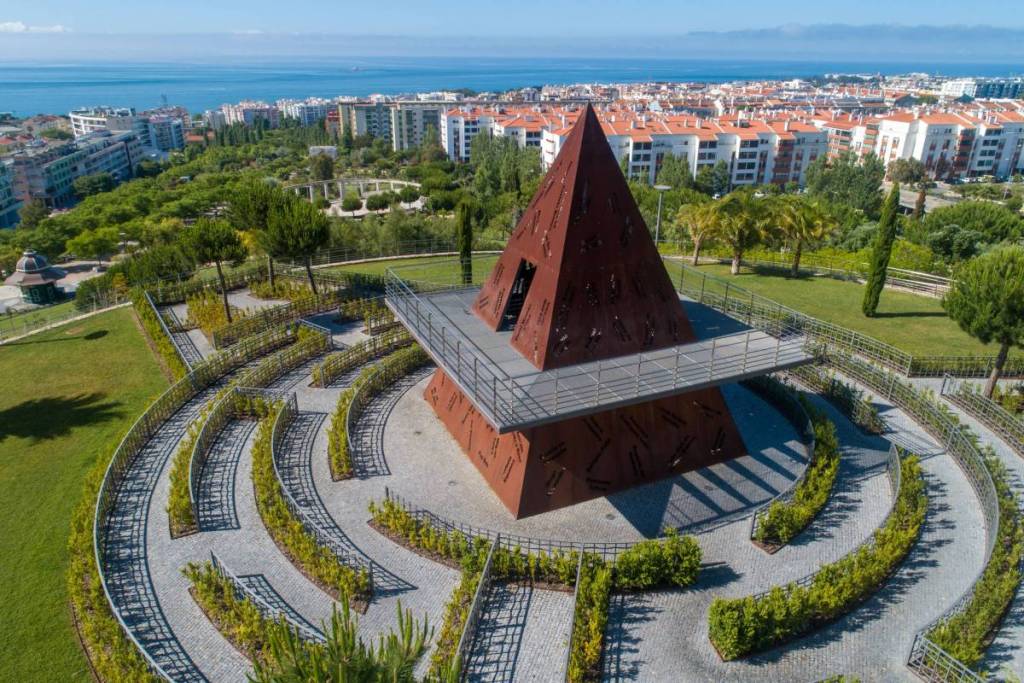 Parque dos Poetas in Oeiras