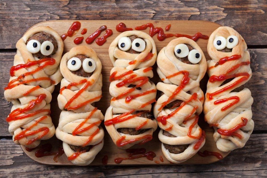 Recette : les momies saucisses, l&rsquo;apéro le plus drôle d&rsquo;Halloween !