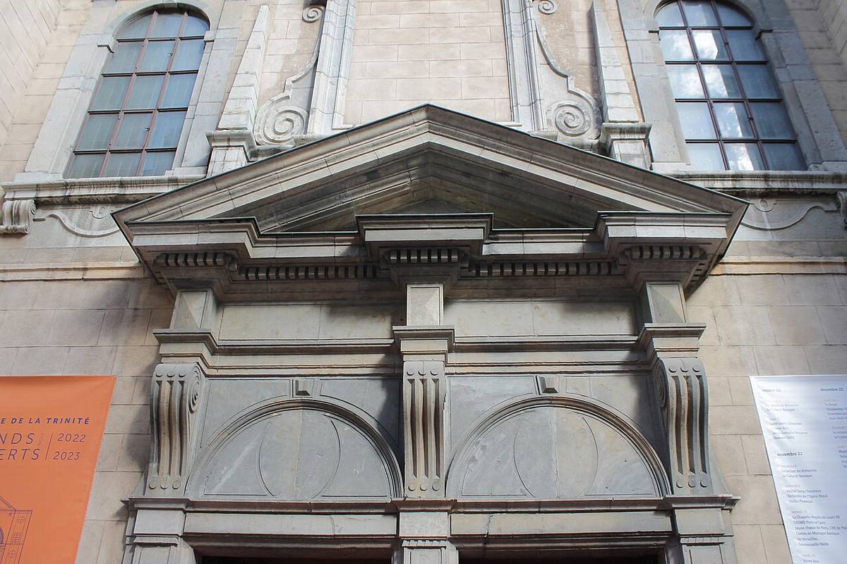 Photo de la facade de la Chapelle de la Trinité à Lyon