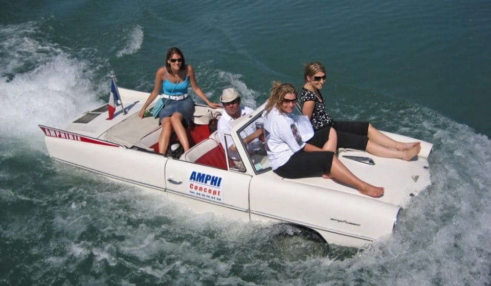 L&rsquo;activité claquée du jour : faire une croisière en voiture amphibie sur le Rhône !