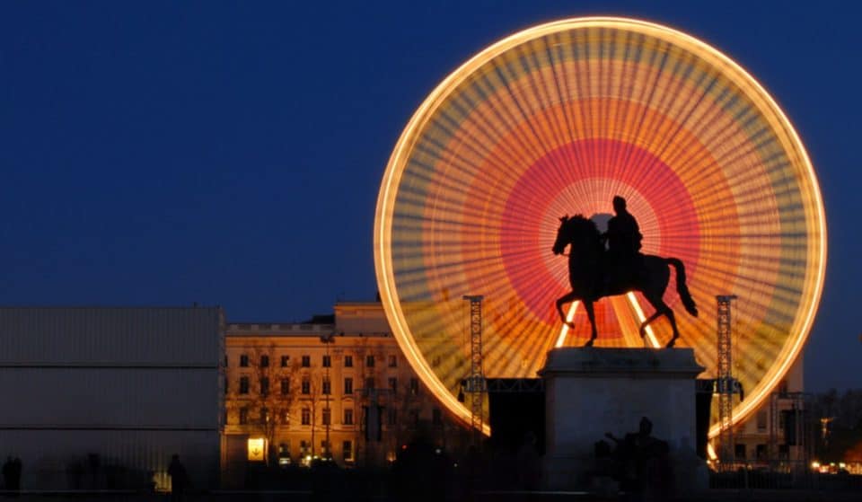 Lyon : la grande roue est de retour sur la place Bellecour !