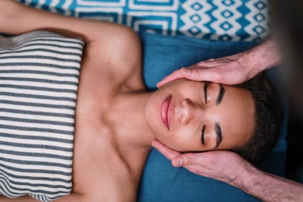 Yoga, centre de flottaison, massage, balnéo… les activités et lieux de bien-être à faire à Lyon !