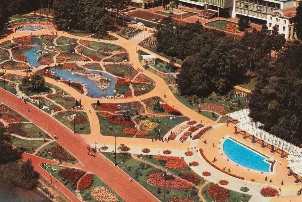 Parc de la Tête d'Or rose garden
