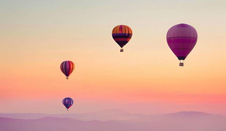 One of France’s largest hot-air balloon gatherings awaits you this weekend, just 1h30 from Lyon.