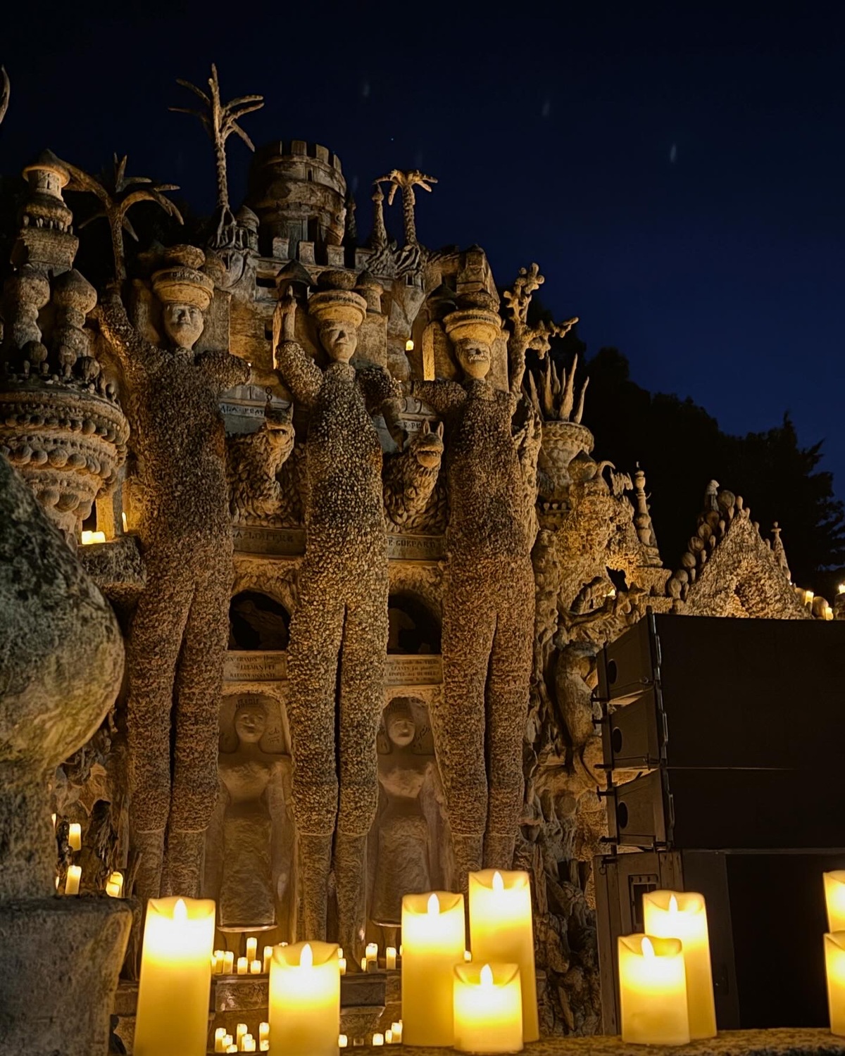 Palais Idéal du Facteur Cheval Lyon