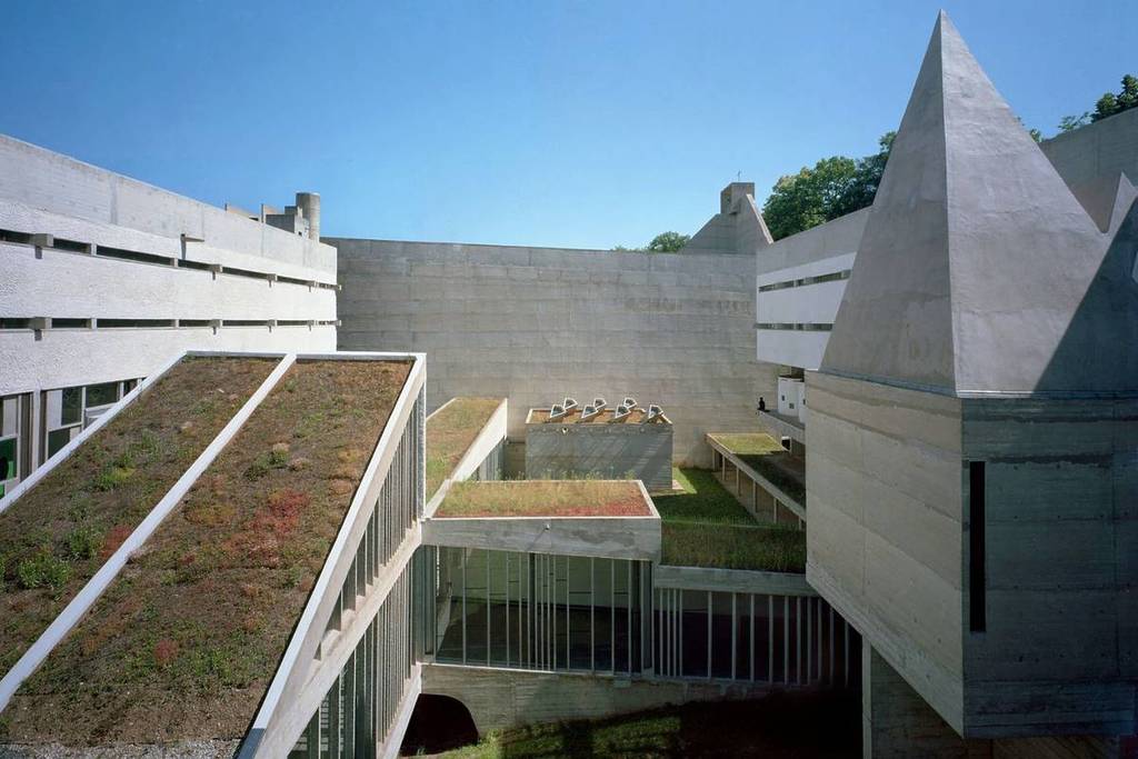 建物 Le Corbusier Couvent de la Tourette AD Classics: Convent of