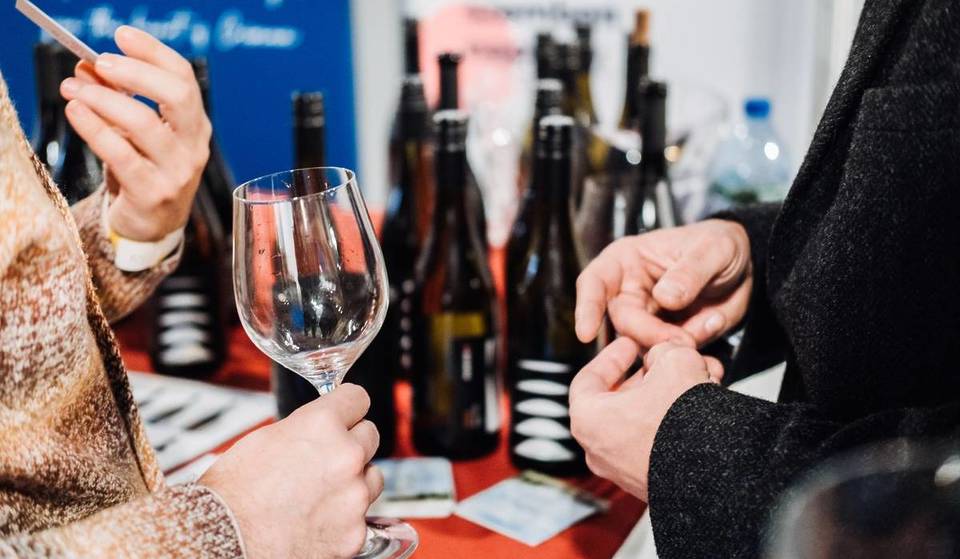 Ce week-end à Lyon, un immense salon du vin propose de rencontrer plus de 400 vignerons indépendants à la Halle Tony Garnier : vous ne trouverez pas meilleur endroit pour faire de bonnes affaires