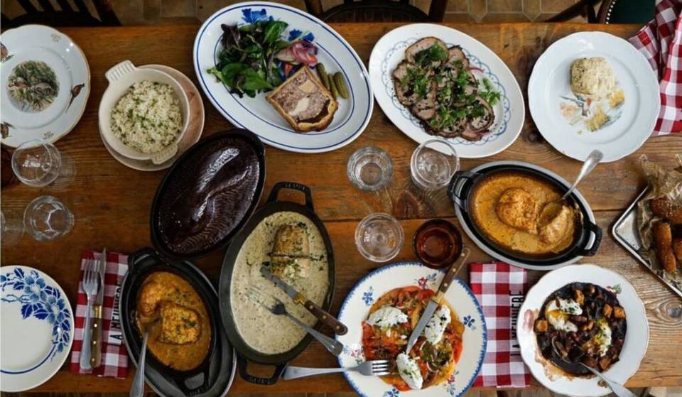 Ce bouchon lyonnais de 1921, à deux pas de la place des Terreaux, vient de rentrer dans le cercle très fermé du Guide Michelin – l’établissement propose un plat du jour pour moins de 20 euros et l’un des mâchons les plus fameux de la ville