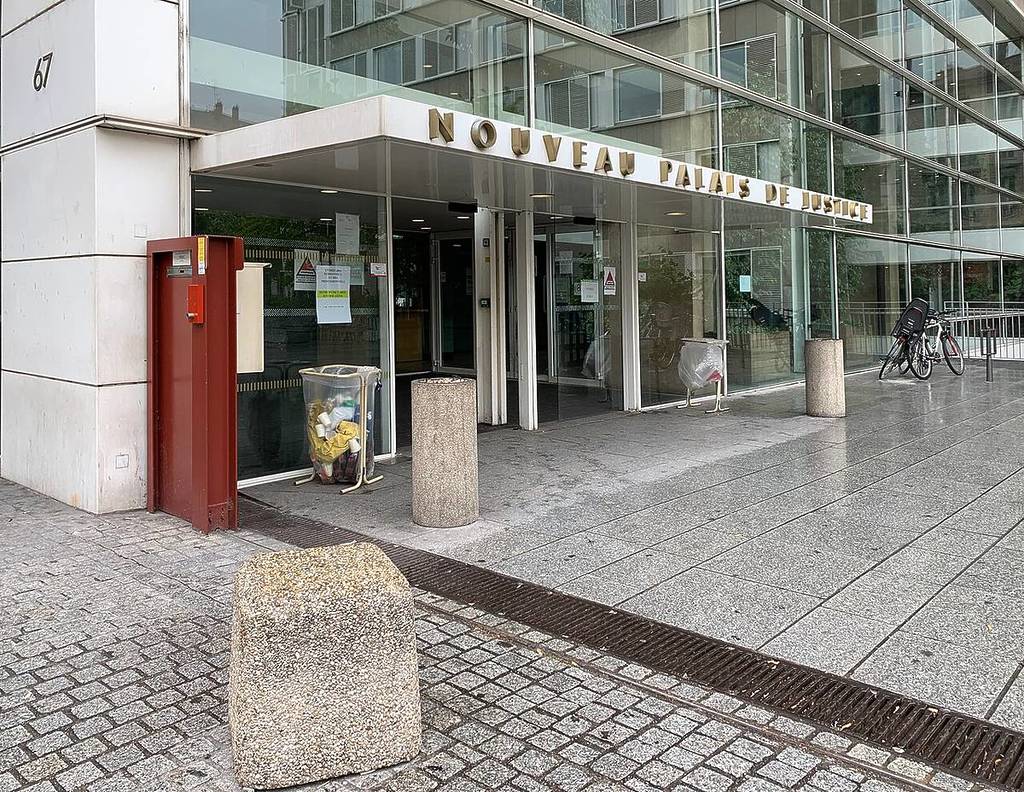 Ces 4 procès à Lyon ont marqué la ville à jamais : du gang des ripoux à 66 anarchistes à la barre en passant par le premier procès filmé en France