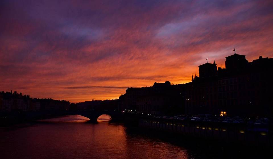 Lyon dans le noir : 370 monuments vont s’éteindre ce samedi soir dès 20h30 dont l’Hôtel de Ville et le Palais de la Bourse