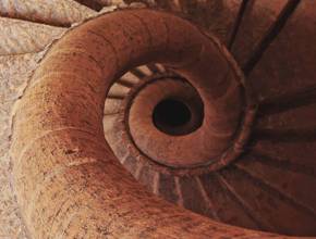 À Lyon, cet escalier du XVIe siècle est un chef-d’œuvre architectural unique en son genre ; il reste encore aujourd’hui une prouesse qui soulève beaucoup d’admiration