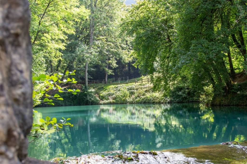 Le lac bleu d’Ambérieu-en-Bugey
